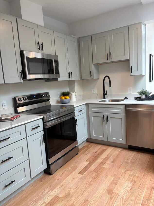 Foto principal - 202 Elm St