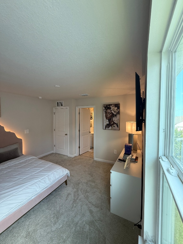 Building Photo - 12291 SW Forli Wy