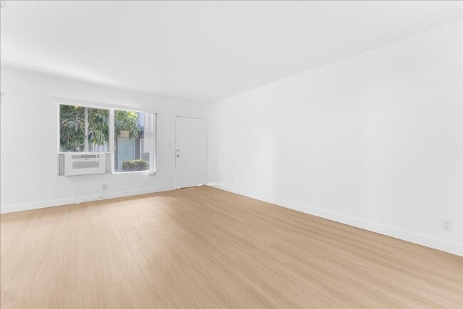 Foto del edificio - 6114 Cahuenga Blvd