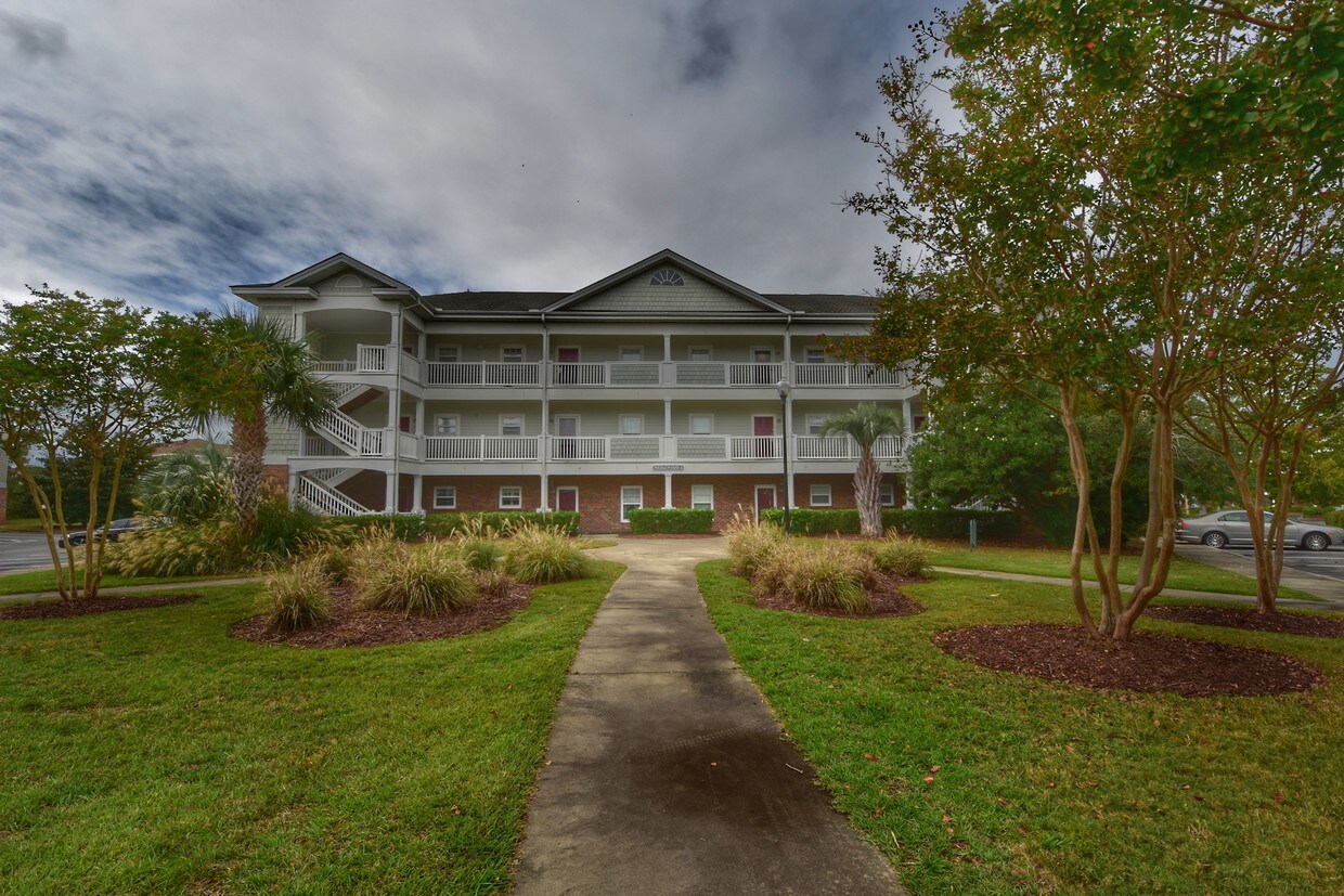 Foto principal - 5750 Oyster Catcher Dr