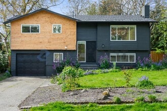 Building Photo - Unit