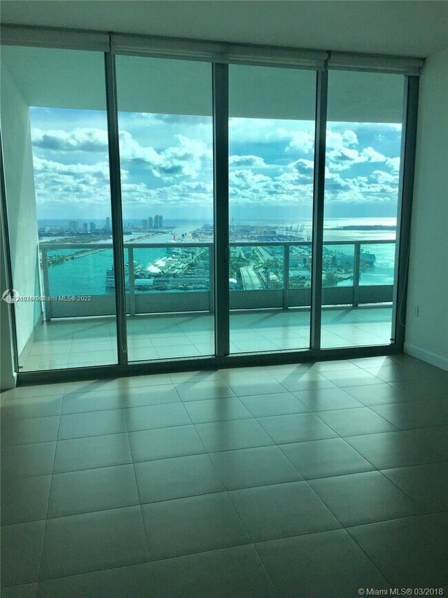 Building Photo - 900 Biscayne Blvd