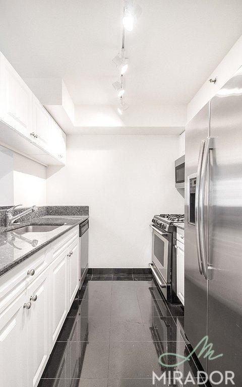 Foto del edificio - 2 bedroom in New York NY 10010