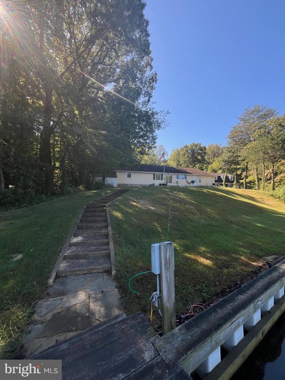 Foto del edificio - 13101 Harbor Ln