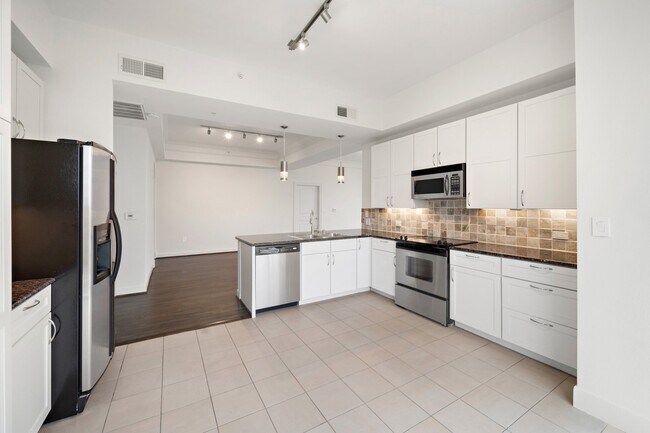 Foto del edificio - 3333 Allen Pkwy