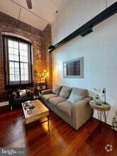 Building Photo - 130-36 N Bread St