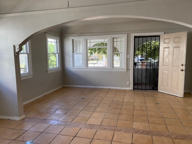 Living room - 2905 S Redondo Blvd