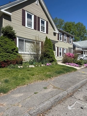 Building Photo - 11 Elm St