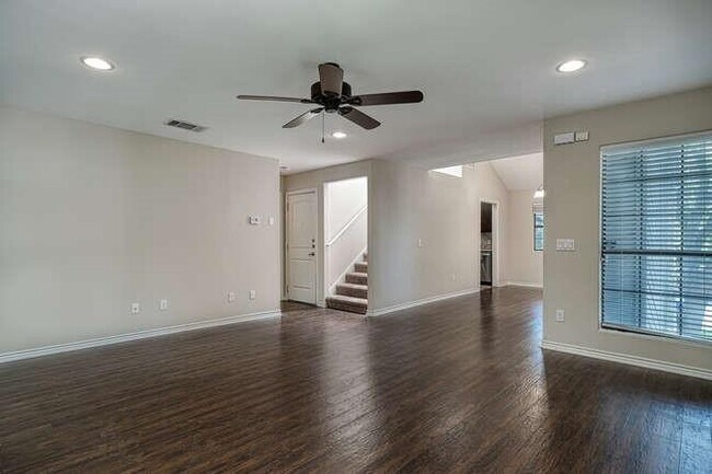 Building Photo - 1811 Crested Butte Dr