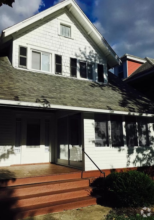 Apartments For Rent in Castle PA with Garages 2 Rentals