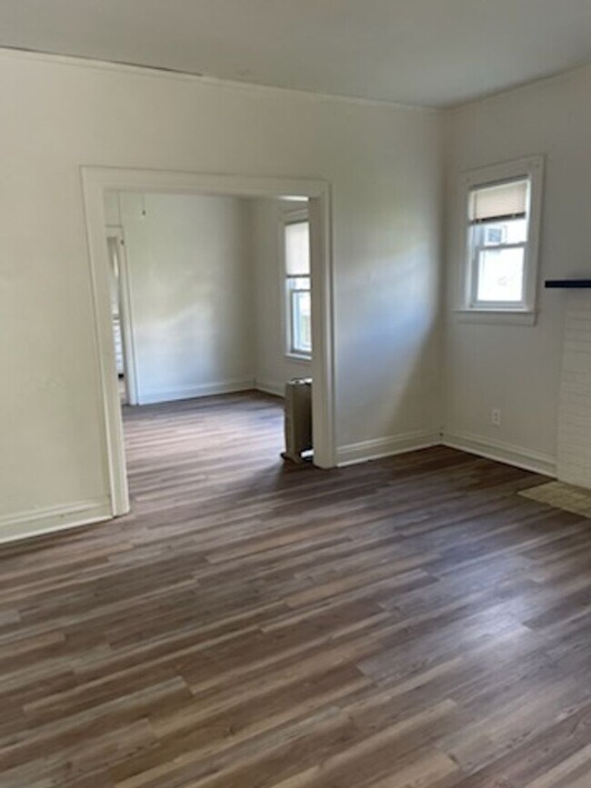 Foto del edificio - Newly Renovated Two Bedroom Home on Washington Street West