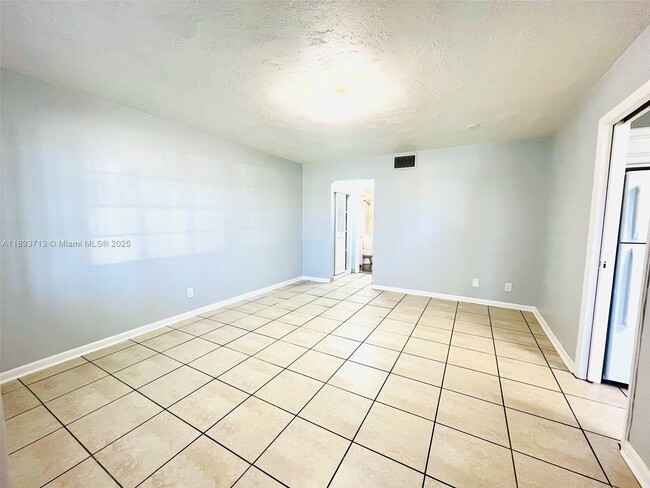 Foto del edificio - 1050 Atlantic Shores Blvd
