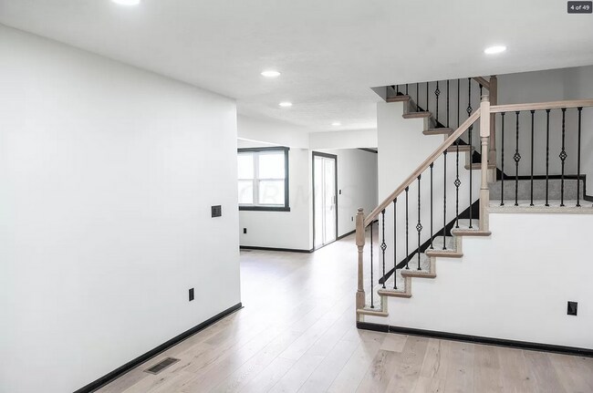 Foto del edificio - 1560 Waterstone Ct