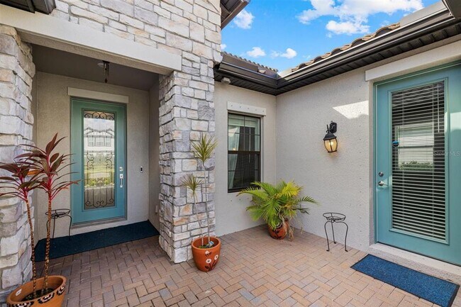 Building Photo - 2028 Woodleaf Hammock Ct