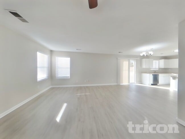 Building Photo - 7600 Snowy Egret Ct NW