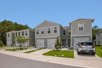 Building Photo - 11440 Spectacled Dr