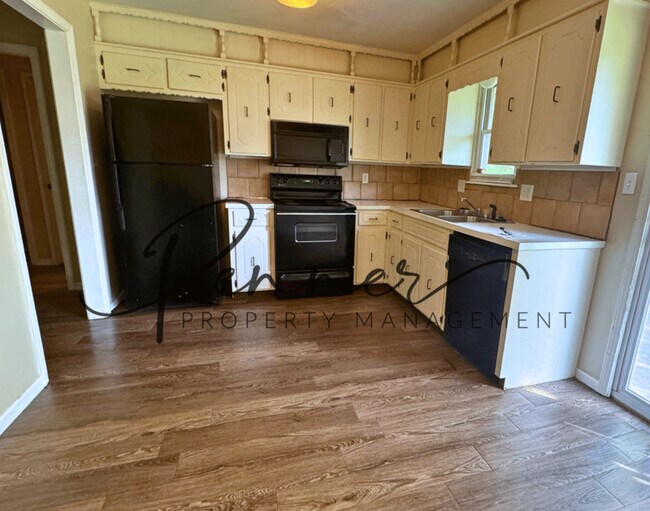 Foto del edificio - 16701 E 28th Pl