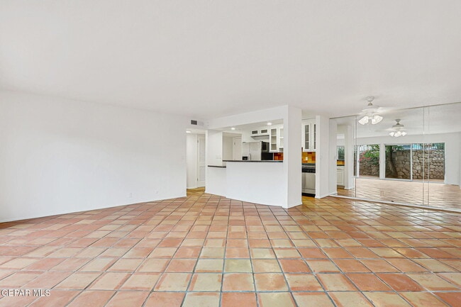 Foto del edificio - 252 Shadow Mountain Dr