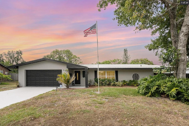 Foto principal - 3105 Sharon Dr