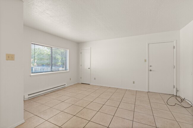 Foto del edificio - 324 Shannon Pl NW