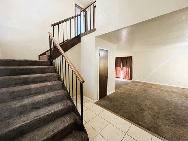 Foto del edificio - 10227 Shadowridge Dr