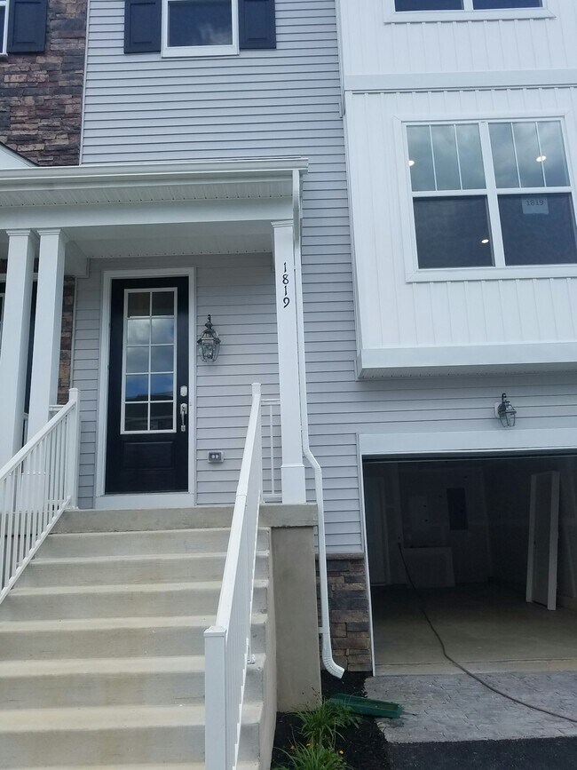 Foto del edificio - 1819 Boulder Dr