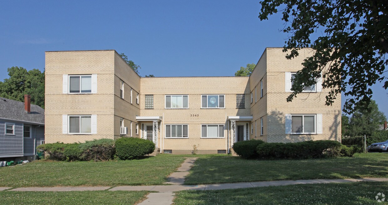 Foto del edificio - 3343 Cheviot Ave