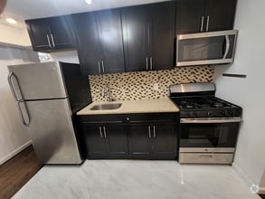 Building Photo - 131 B121st St