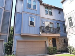 Building Photo - 4315 Schuler St