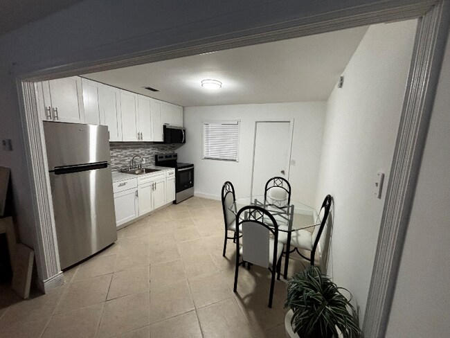 Foto del edificio - 7623 Overlook Rd