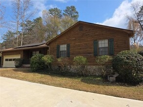 Building Photo - 522 Knollwood Dr