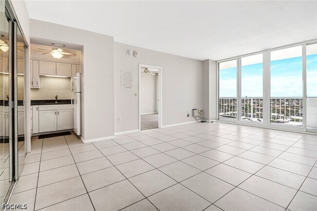 Building Photo - 140 Seaview Ct