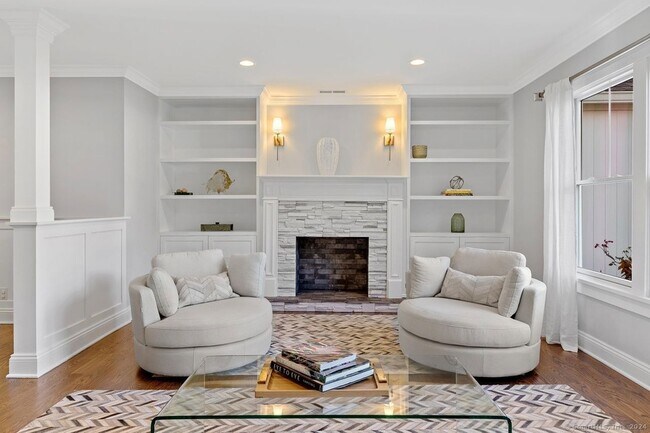 Foto del edificio - 9 Forest Dr