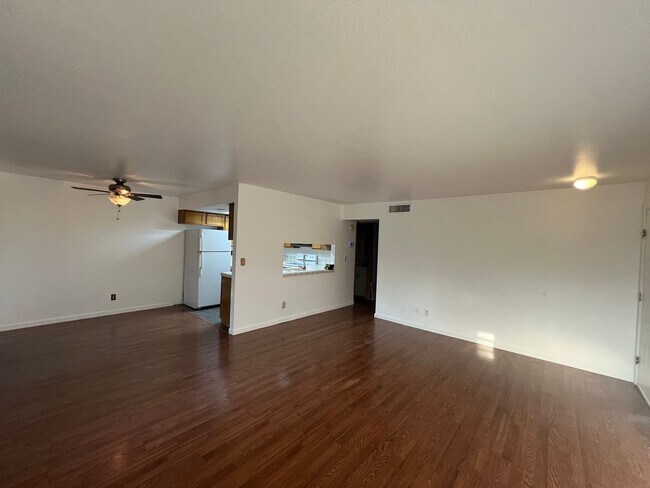 Building Photo - 5070 Jeffreys St
