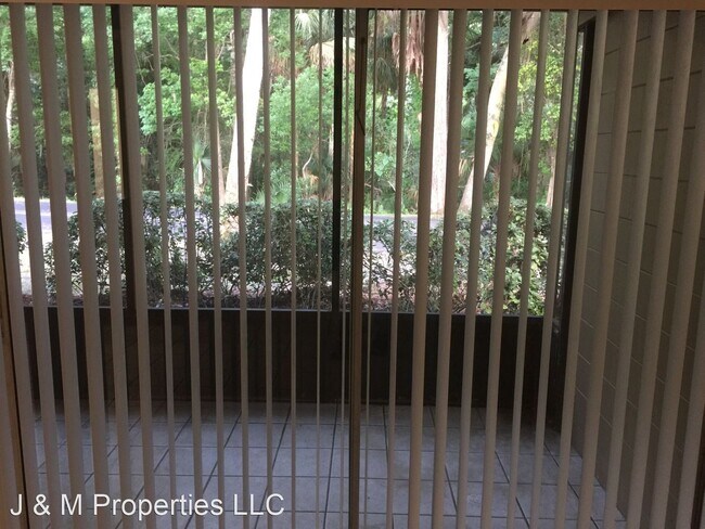 Building Photo - 130 Jasmine Woods Ct