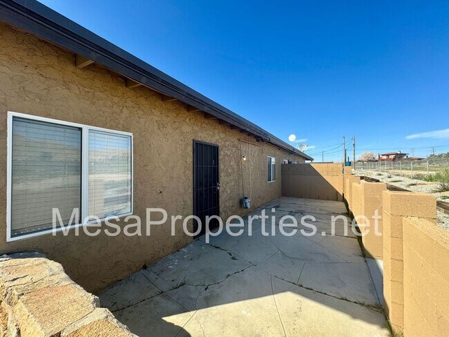 Building Photo - 26650 Josma Dr