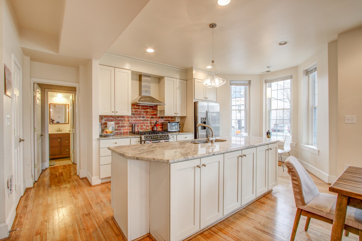 Foto principal - 1201 6th St NE