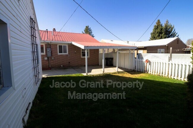 Foto del edificio - 251 Garden St