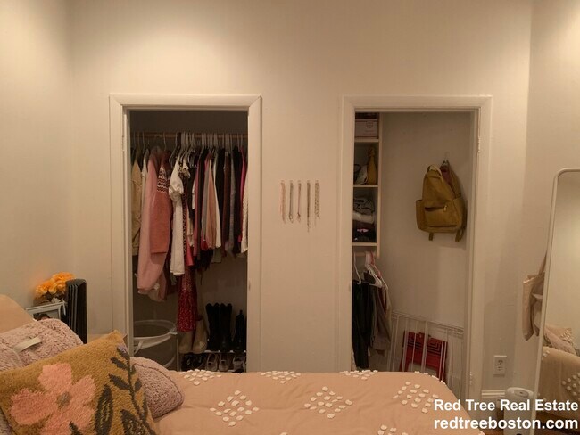 Foto del edificio - 35 Westland Ave