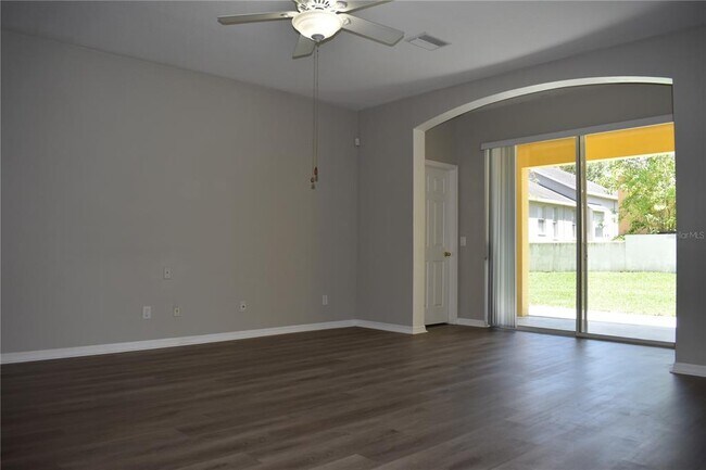 Foto del edificio - 644 Chesney Dr