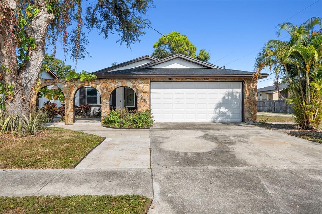 Foto principal - 10187 122nd Ave N