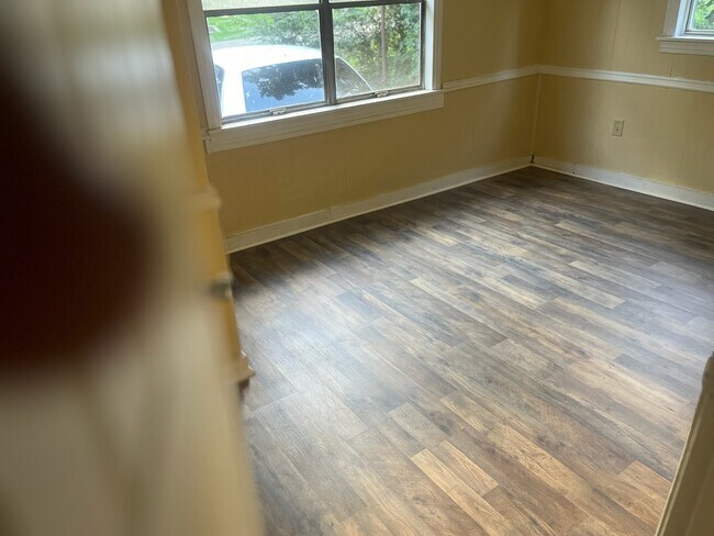 Dormitorio - 312 N Chestnut St