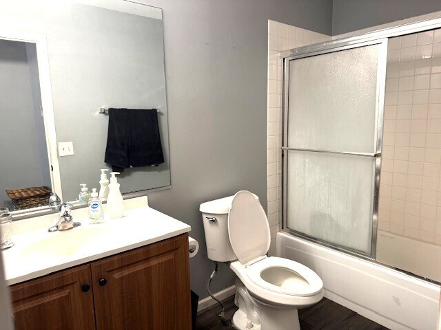 Foto del edificio - 962 Crestville Ct