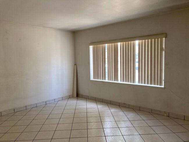 Building Photo - 1123 Merritt Ln
