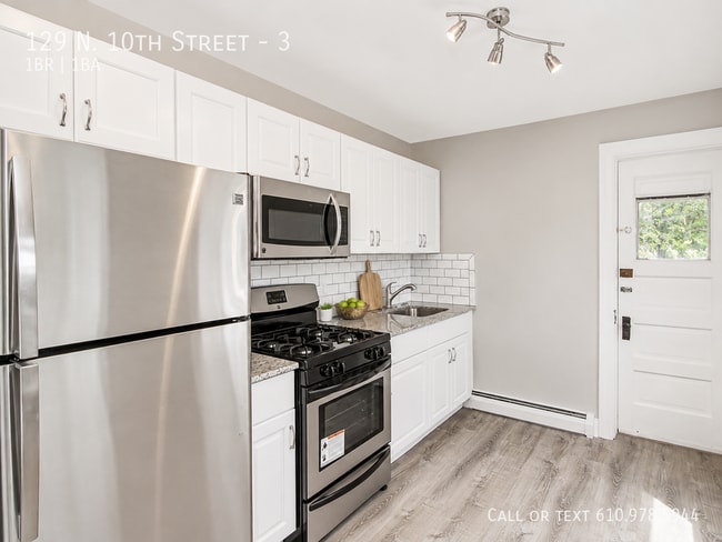 Building Photo - 129 N 10th St