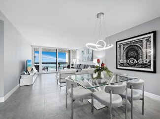 Building Photo - 1055 Gulf of Mexico Dr