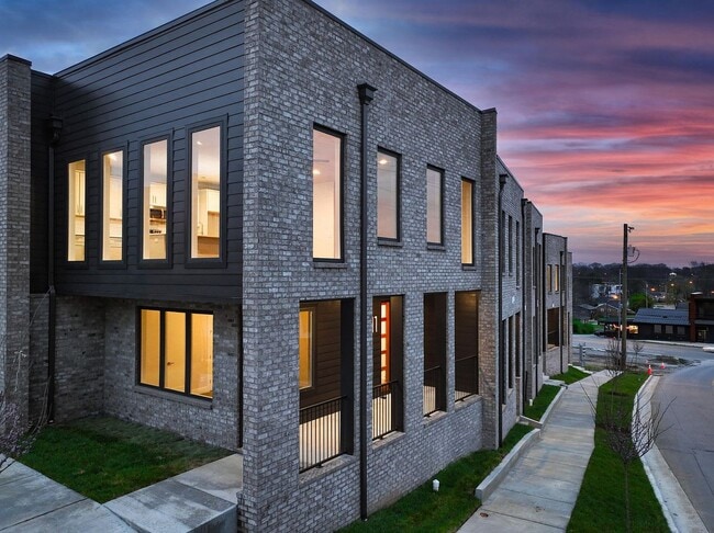Building Photo - 11 Fern Avenue, Nashville, TN 37207