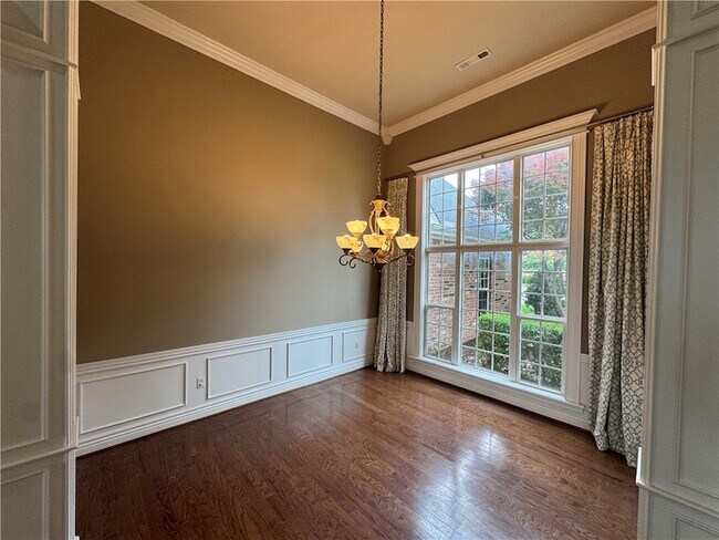 Foto del edificio - 407 Lyndal Ln