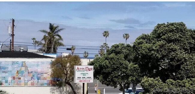 Foto del edificio - 4969 Santa Monica Ave