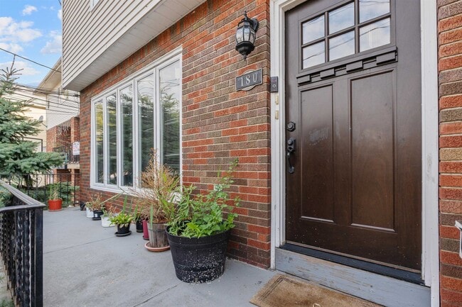 Foto del edificio - 180 MCADOO Ave